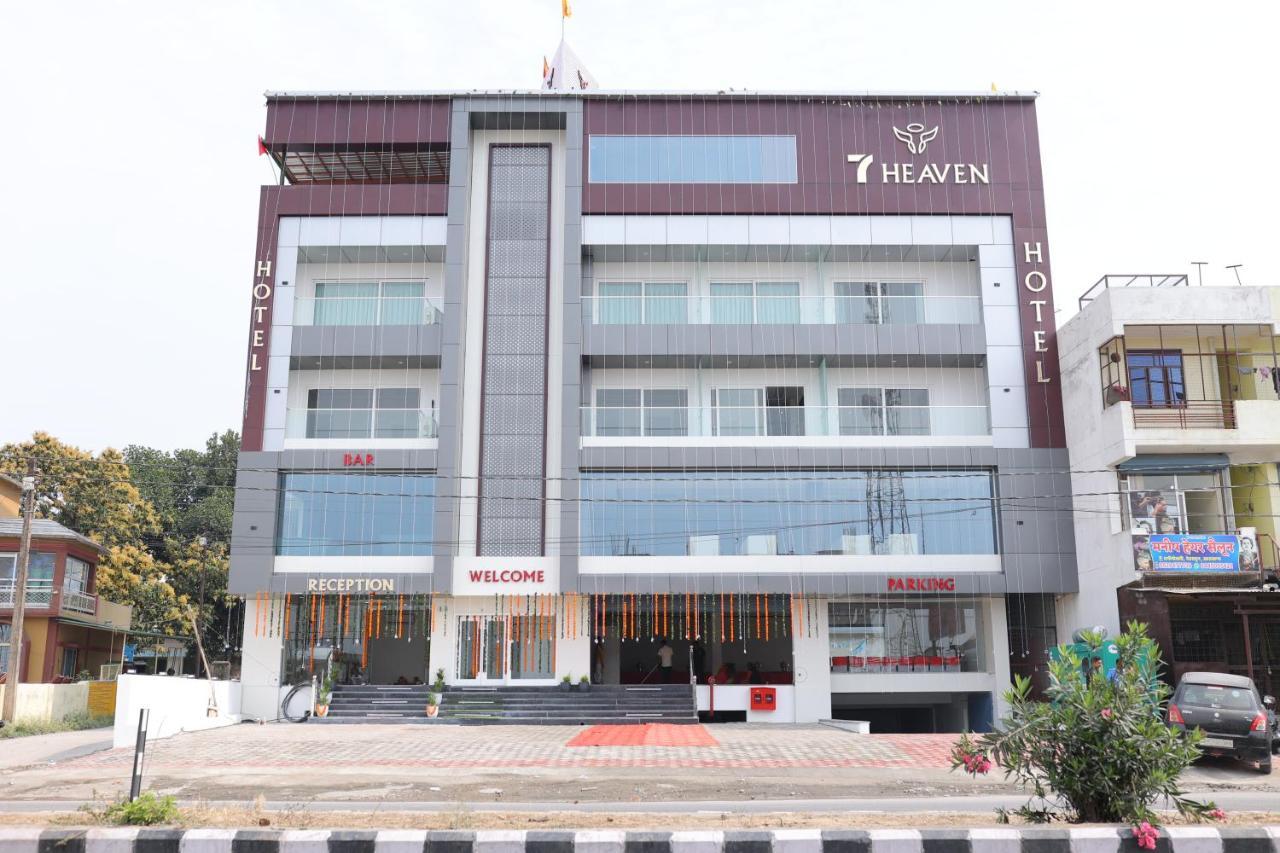 Hotel 7 Heaven Dehradun Bagian luar foto